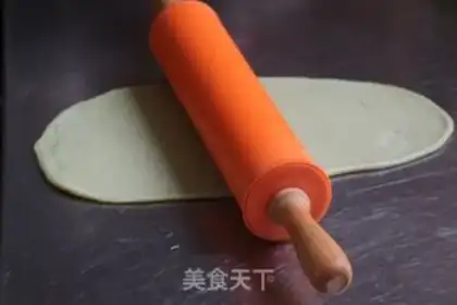 Make Christmas bread step 8