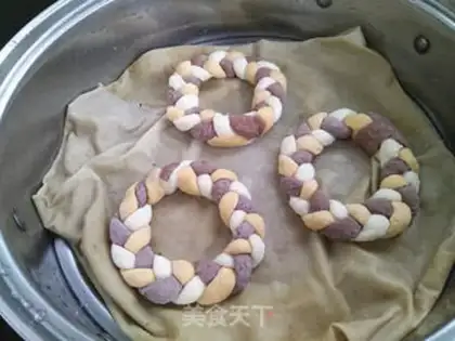 Make Christmas rings step 8