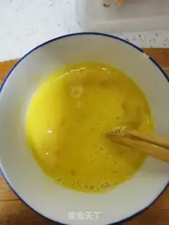 Make Garlic eggs, fried balls step 2
