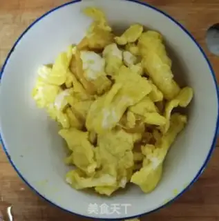 Make Garlic eggs, fried balls step 3