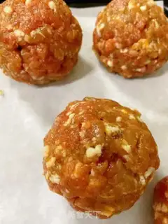 Make There are meatballs inside step 4