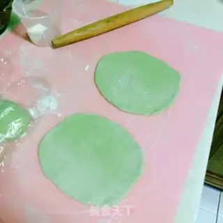Make Christmas bread step 6