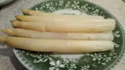 Make A white ham and cheese roll step 2