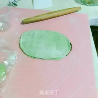Make Christmas bread step 8