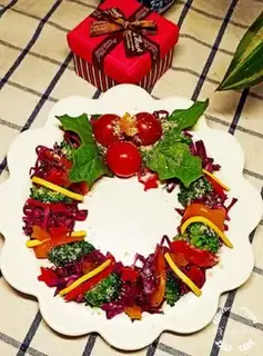Make Tasty Christmas ring step 7