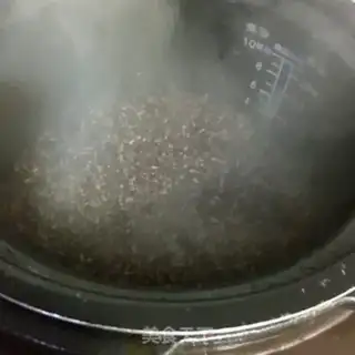 Make Three-coloured, rough rice step 4