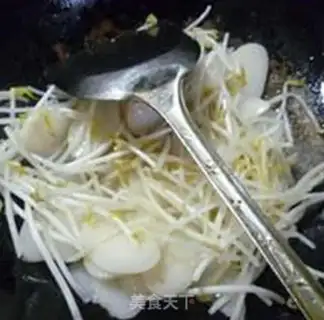 Make Skinny green bean sprouts step 5