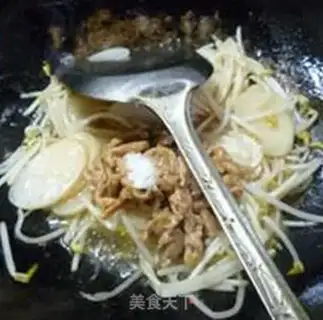 Make Skinny green bean sprouts step 7
