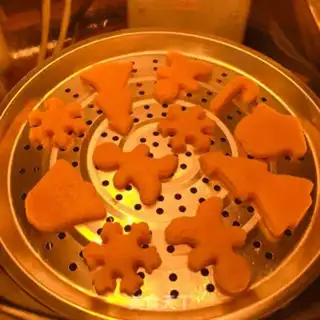 Make Christmas gingercake step 5