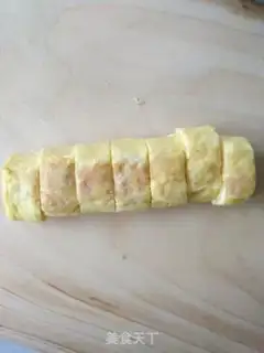 Make Shrimp egg rolls step 5