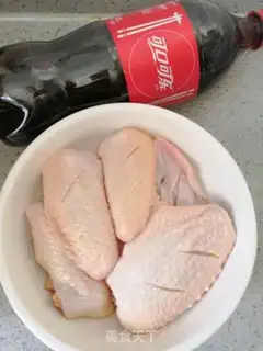 Make Coke chicken wings step 0