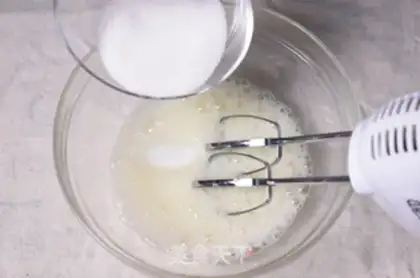 Make Strawberry roll step 3