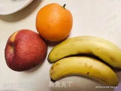 Make Strawberry apple banana salad step 1