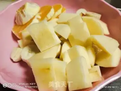 Make Strawberry apple banana salad step 3