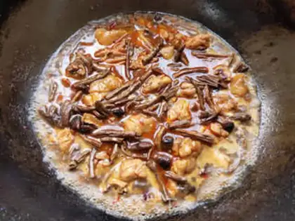 Make Tea mushroom chicken step 7