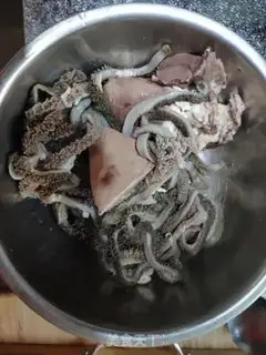 Make Easy lamb soup step 1