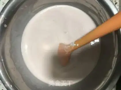 Make Tea strawberry mousse cake step 9