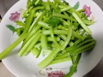 Make Celery veal step 1