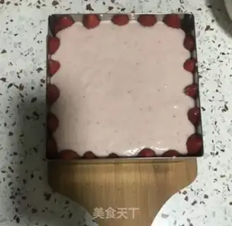 Make Tea strawberry mousse cake step 14