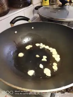 Make Fried blue flowers step 2