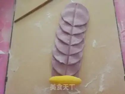 Make Purple roses step 17