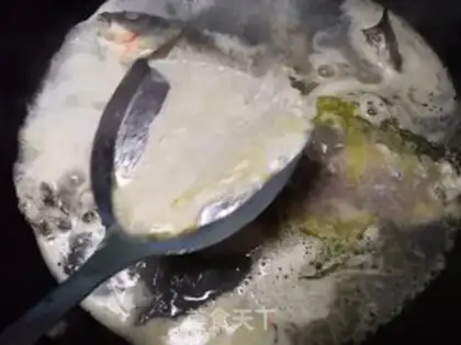 Make Skinfish egg tofu soup step 4