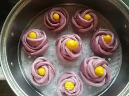 Make Purple roses step 23