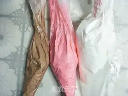 Make Snowman lollipops step 4