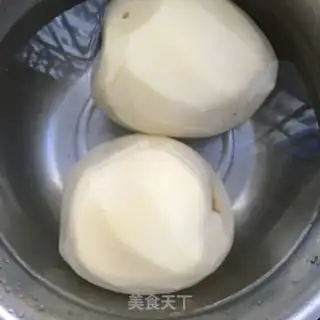 Make Potatoes made of red roasted ribs step 0