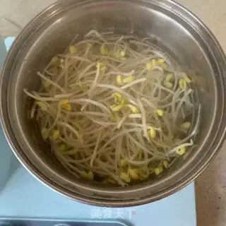 Make Cold bean sprouts step 2
