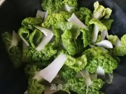 Make Garlic yellow cabbage step 4