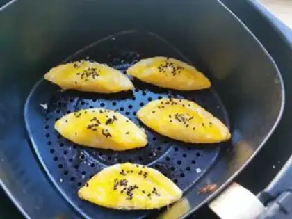 Make Quick guacamole step 4