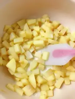 Make Christmas apple pie step 5