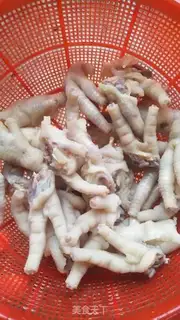 Make Frozen chicken claws step 2