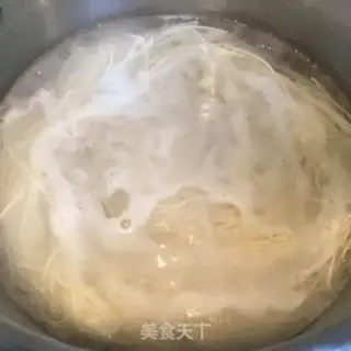 Make Onion noodles step 2