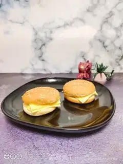 Make Egg cheeseburger step 5
