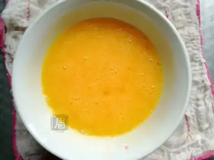 Make Eggskin roll step 1