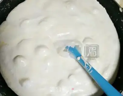 Make Strawberry souffle on the bottom pan step 3