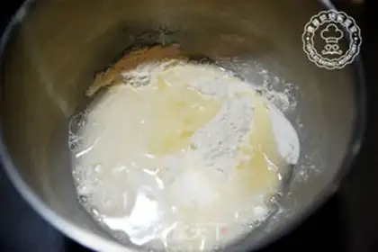 Make A duck moon cake step 2