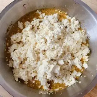 Make Traditional fried balls step 4