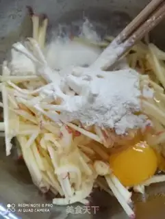 Make Apple pizza step 1