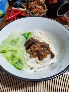Make Spaghetti mushroom sauce step 5