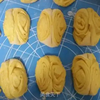 Make Pumpkin butterflies step 8