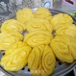 Make Pumpkin butterflies step 11