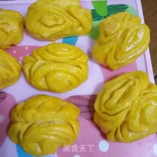 Make Pumpkin butterflies step 12