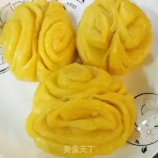 Make Pumpkin butterflies step 13