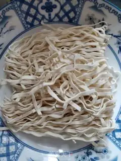 Make Spaghetti mushroom sauce step 0