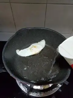 Make Spaghetti mushroom sauce step 6