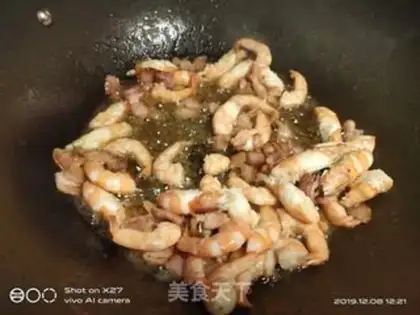 Make Bacon shrimp fried rice step 2