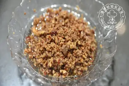 Make Red-tree cake step 2